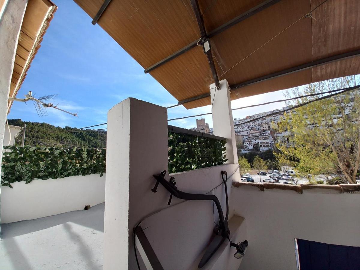 Casa Cueva El Porton Villa อัลกาลา เดล ฆูการ์ ภายนอก รูปภาพ