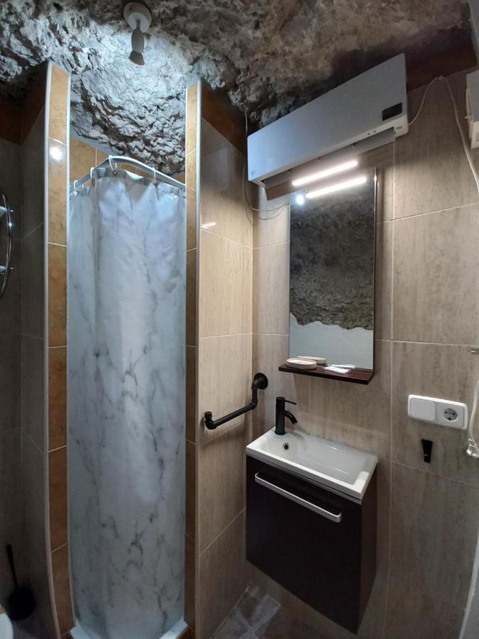Casa Cueva El Porton Villa อัลกาลา เดล ฆูการ์ ภายนอก รูปภาพ