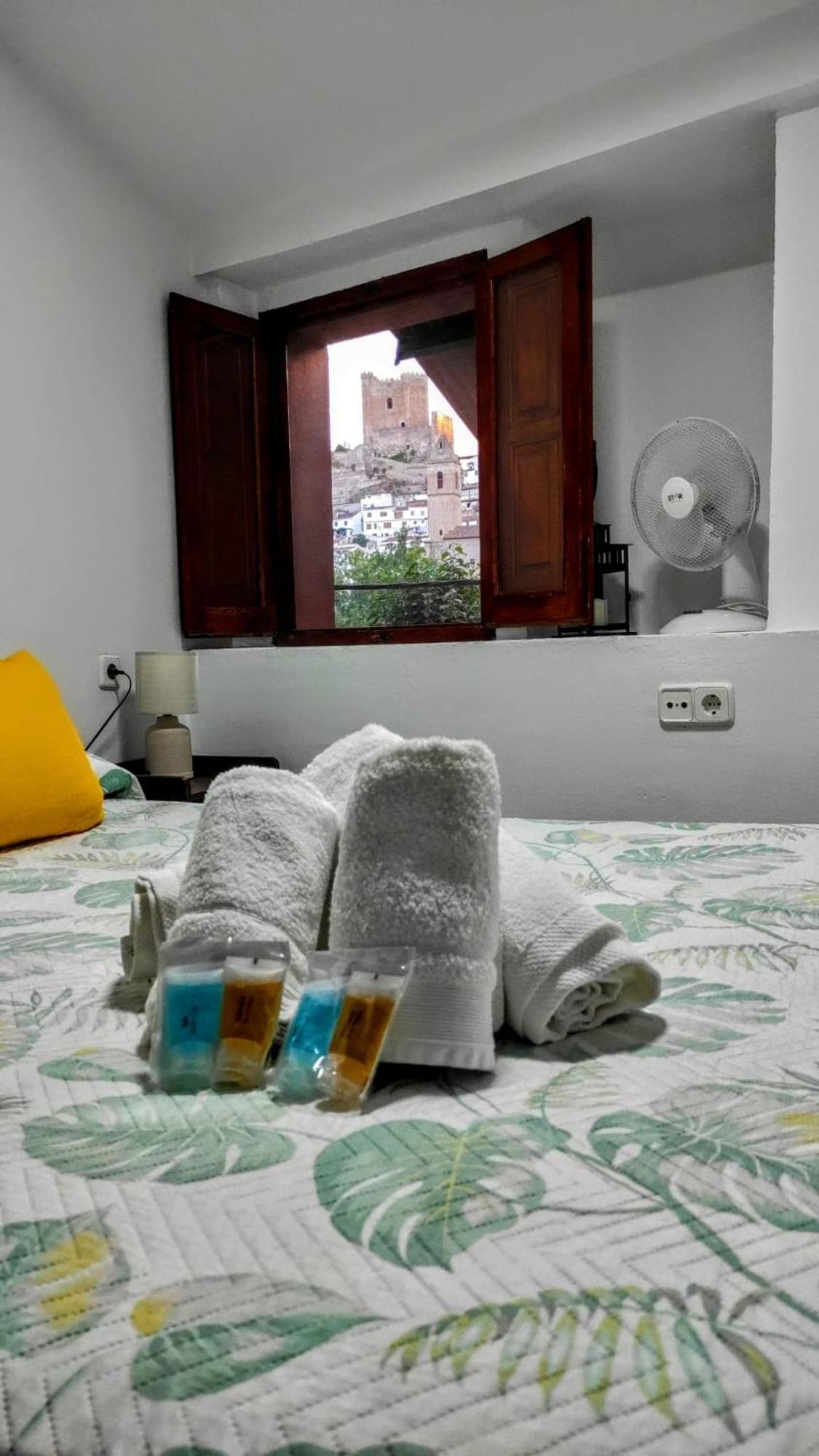 Casa Cueva El Porton Villa อัลกาลา เดล ฆูการ์ ภายนอก รูปภาพ